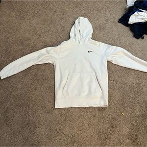 Men’s Nike sweatshirt